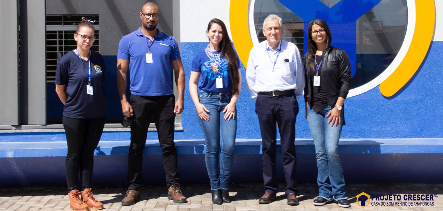 O Projeto Crescer recebeu a visita de Christiane Bottan e Cléber Jardim, da empresa PepsiCo. O Projeto Crescer recebeu a visita de Christiane Bottan e Cléber Jardim, da empresa PepsiCo.