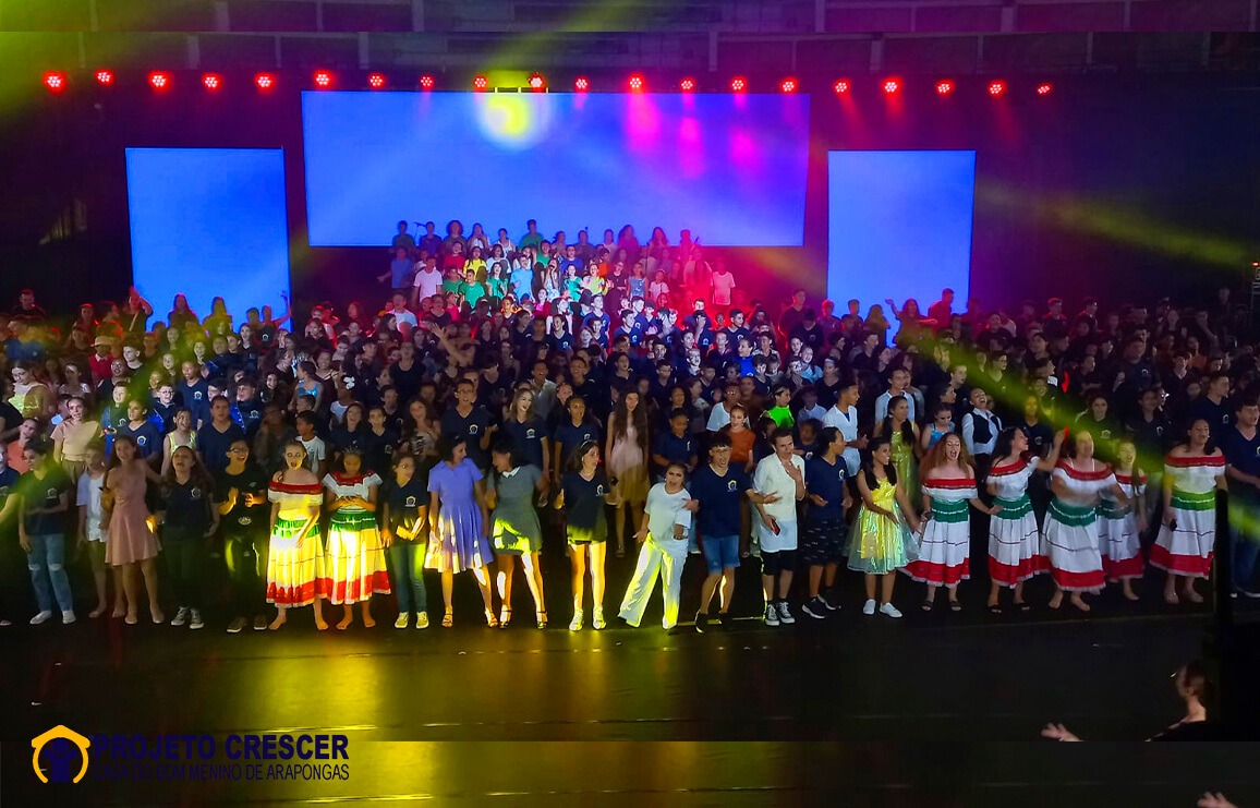 Projeto Crescer lota Ginásio de Esportes com evento de fim de ano Projeto Crescer lota Ginásio de Esportes com evento de fim de ano